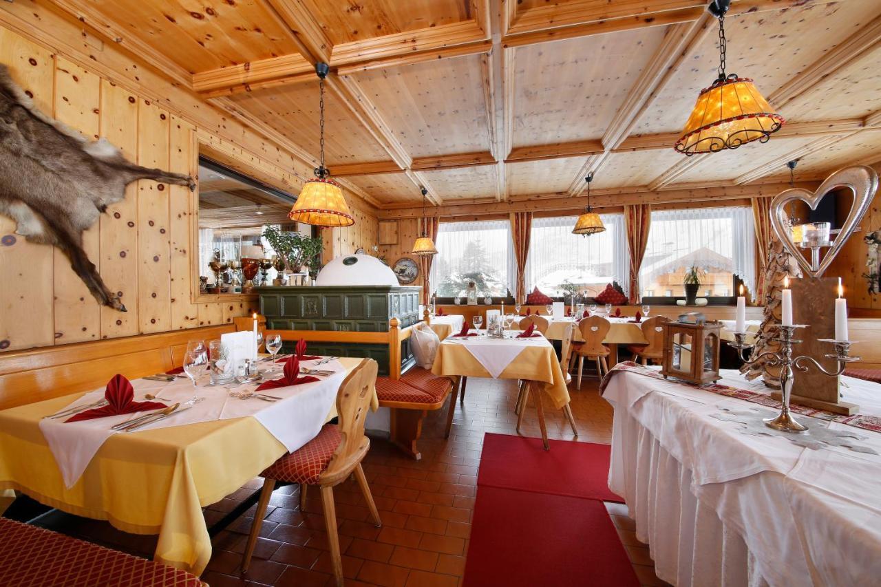 Hotel Alpenblick Pfelders Exterior photo